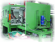 1546495100701116.jpg YTc-2020 轮胎模具专用液体喷砂机 WET BLAST MACHINE.jpg